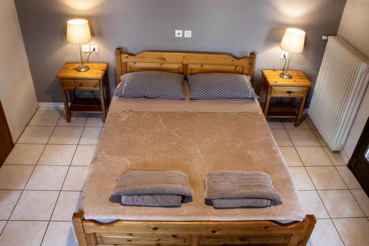 Hotel Defkalion Alli Meria Екстериор снимка
