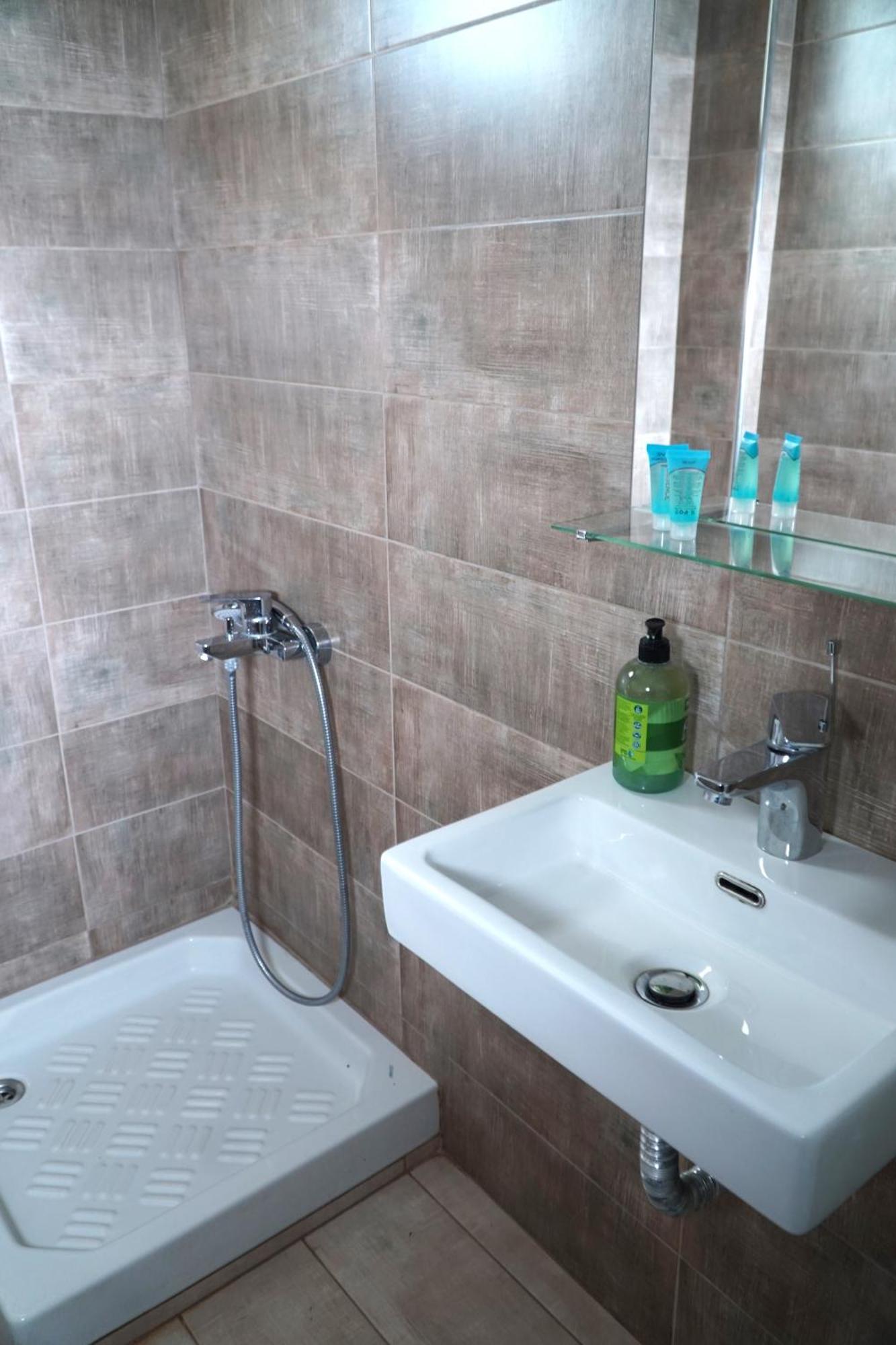 Hotel Defkalion Alli Meria Екстериор снимка